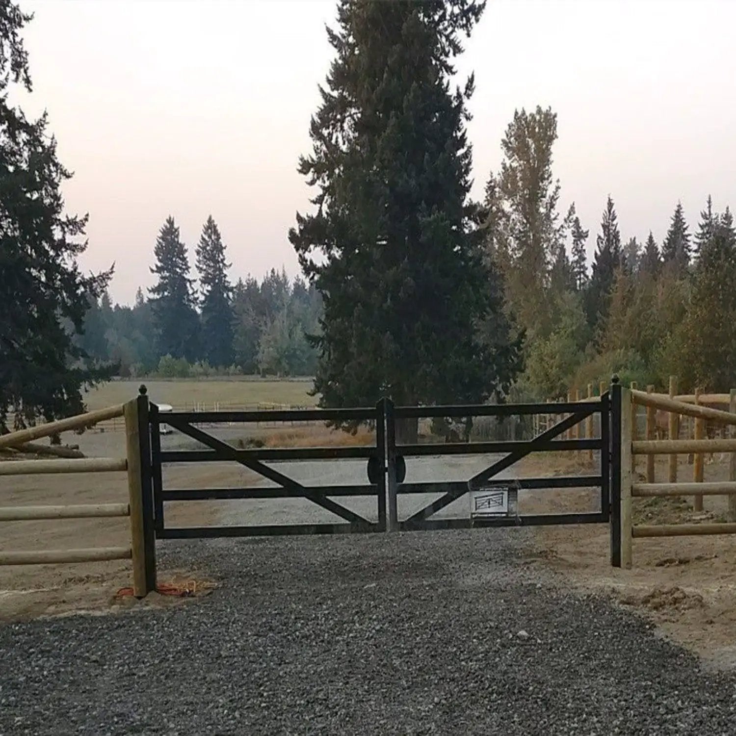 20 ft Farm Driveway Gate with Diagonal Tubes, Dual Swing by Chery Industrial