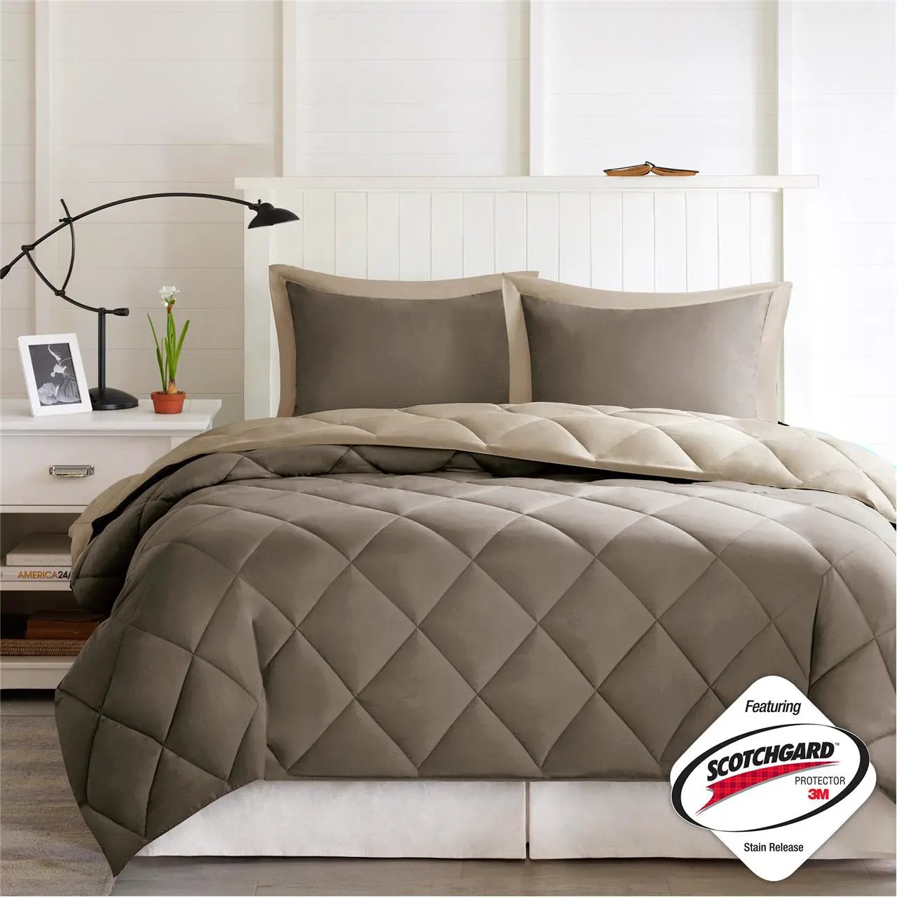 King 3M Scotchgard Diamond Quilting Reversible Down Alternative Comforter Set by HouseOfZazla