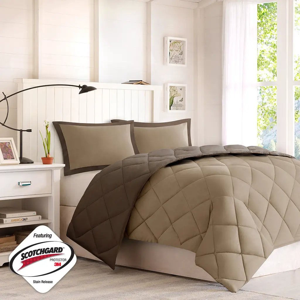 King 3M Scotchgard Diamond Quilting Reversible Down Alternative Comforter Set by HouseOfZazla