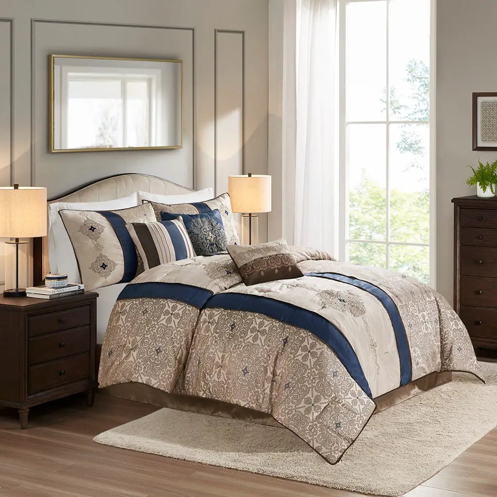 Queen 7 Piece Jacquard Comforter Set with Throw Pillows by HouseOfZazla