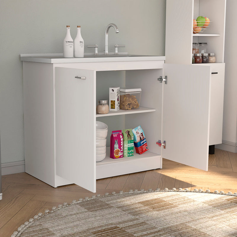 Utility Sink Vernal, Kitchen by HouseOfZazla