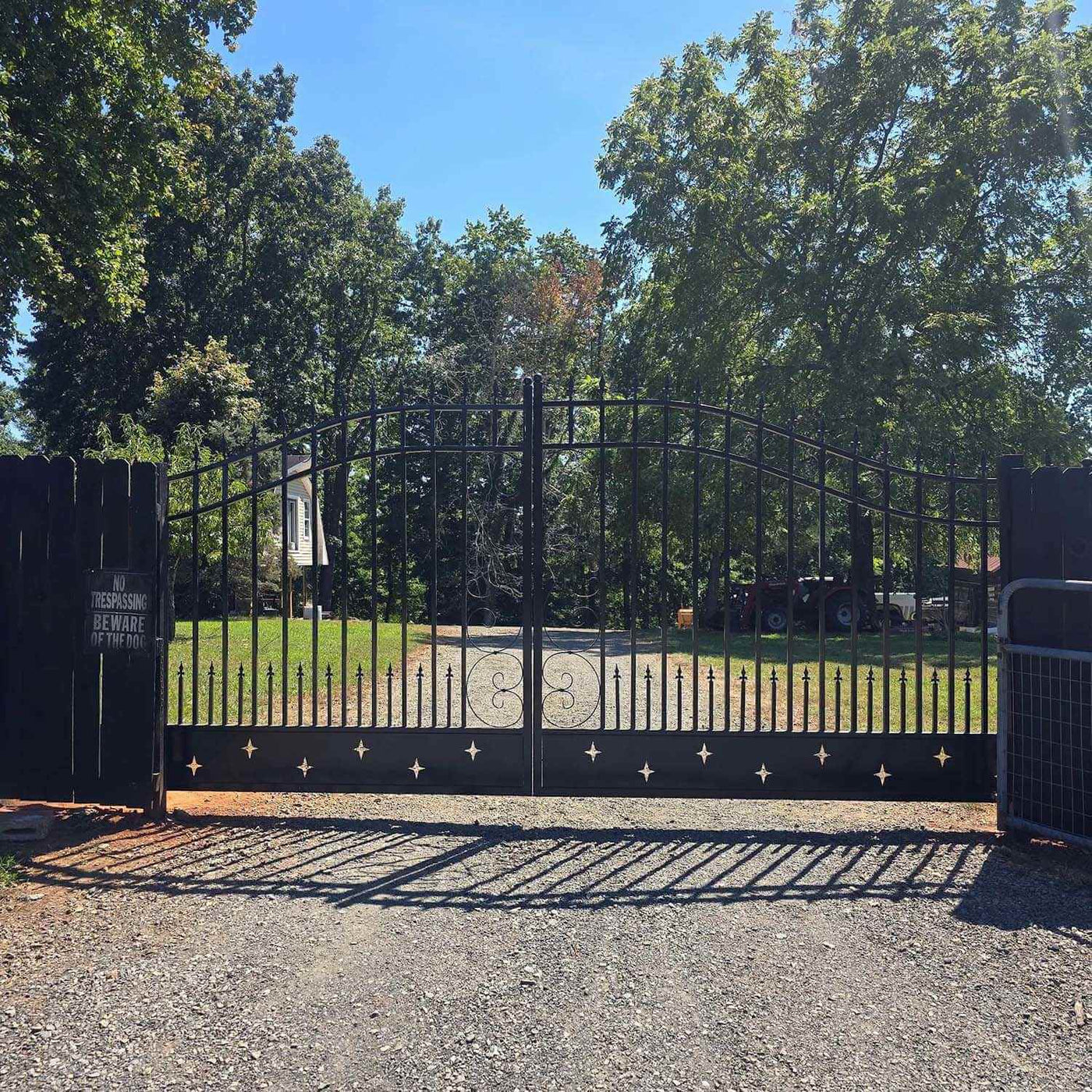 16x8 ft Dual Swing Driveway Gate with Star Pattern by Chery Industrial