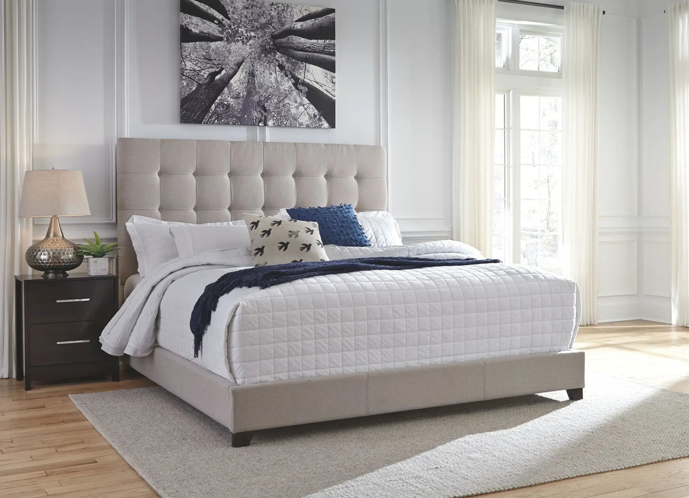 Dolante - Upholstered Bed by Unique Piece Furniture