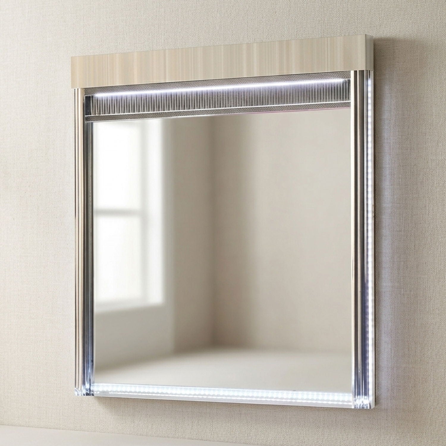 Leonor - Mirror With LED Light Frame - Gray by HouseOfZazla