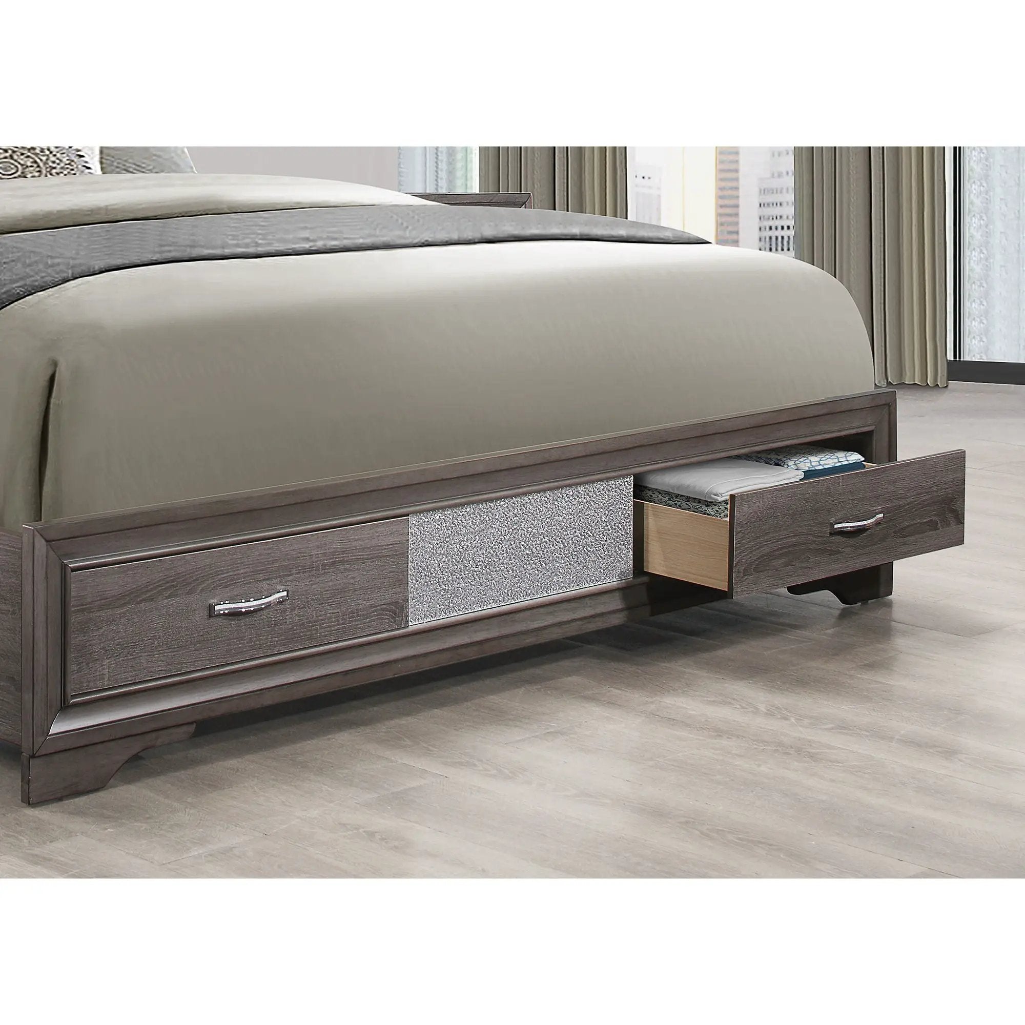 Ryder - Bed Sparkle by Unique Piece Furniture