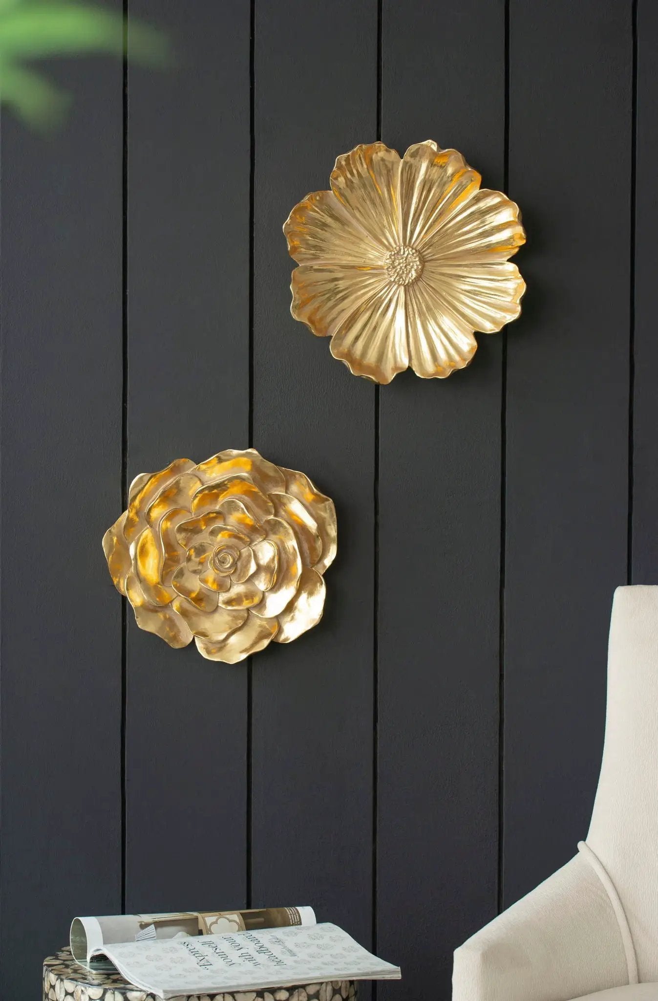 Rose Hanging Resin Wall Accents (Set of 2) - Gold by Unique Piece Furniture
