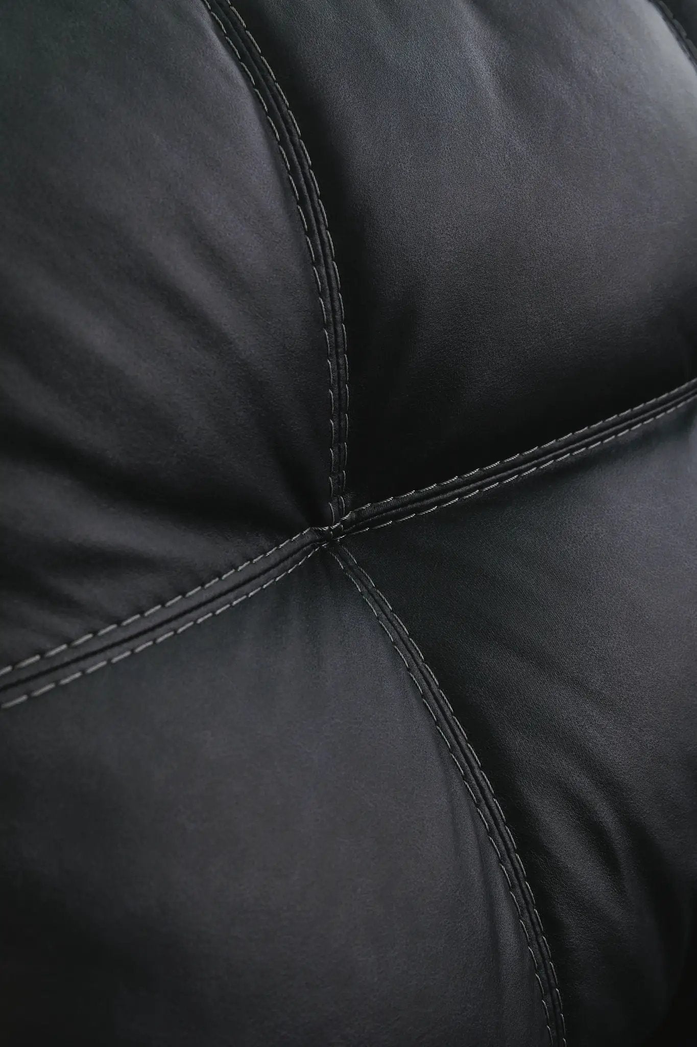 Barlin Mills - Sectional by Unique Piece Furniture