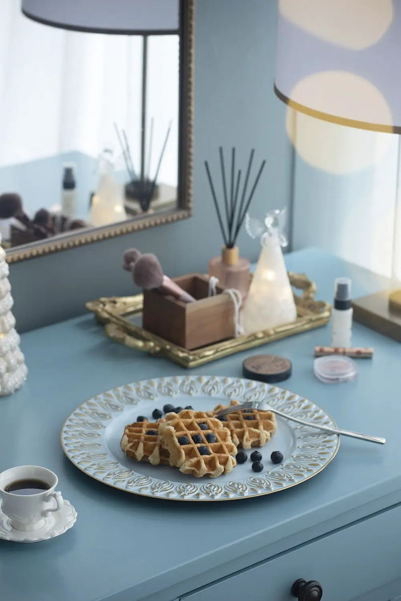 Elegant Plastic Charger Plate (Set of 8) by Unique Piece Furniture