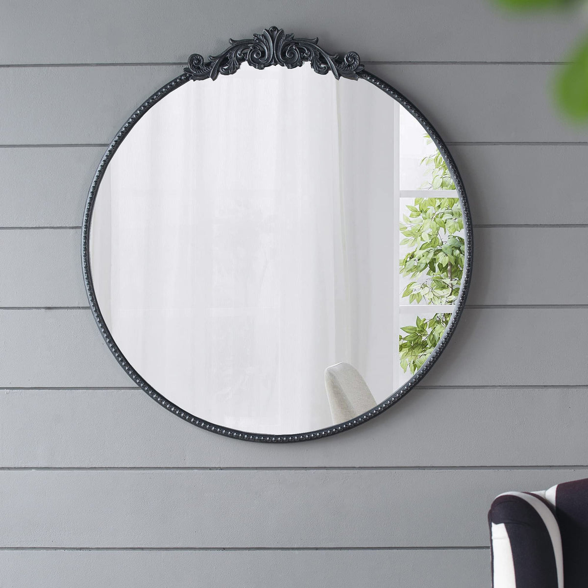 Classic Design Wall Mirror with Baroque-Inspired Frame – Gold or Black, photo 7 of 31