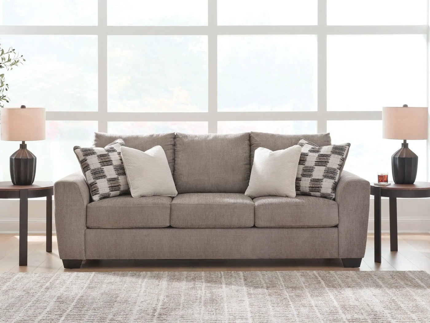 Loreo - Sofa by Unique Piece Furniture