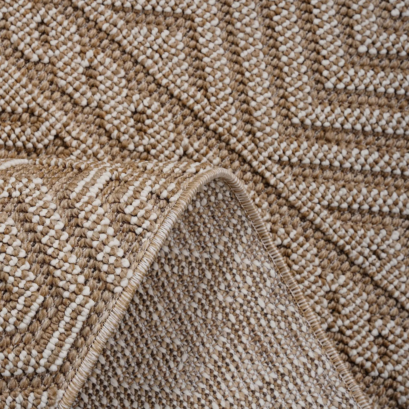 Guros Collection 6.7X9 Area Rug by HouseOfZazla
