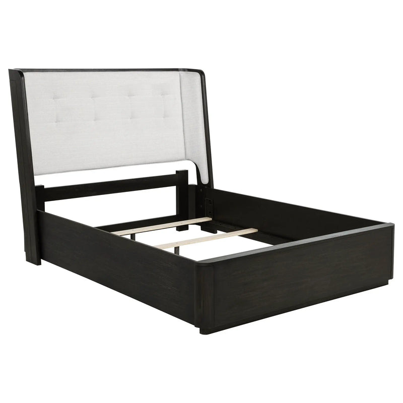 Leandro 4-piece Queen Bedroom Set Burnished Black by Unique Piece Furniture