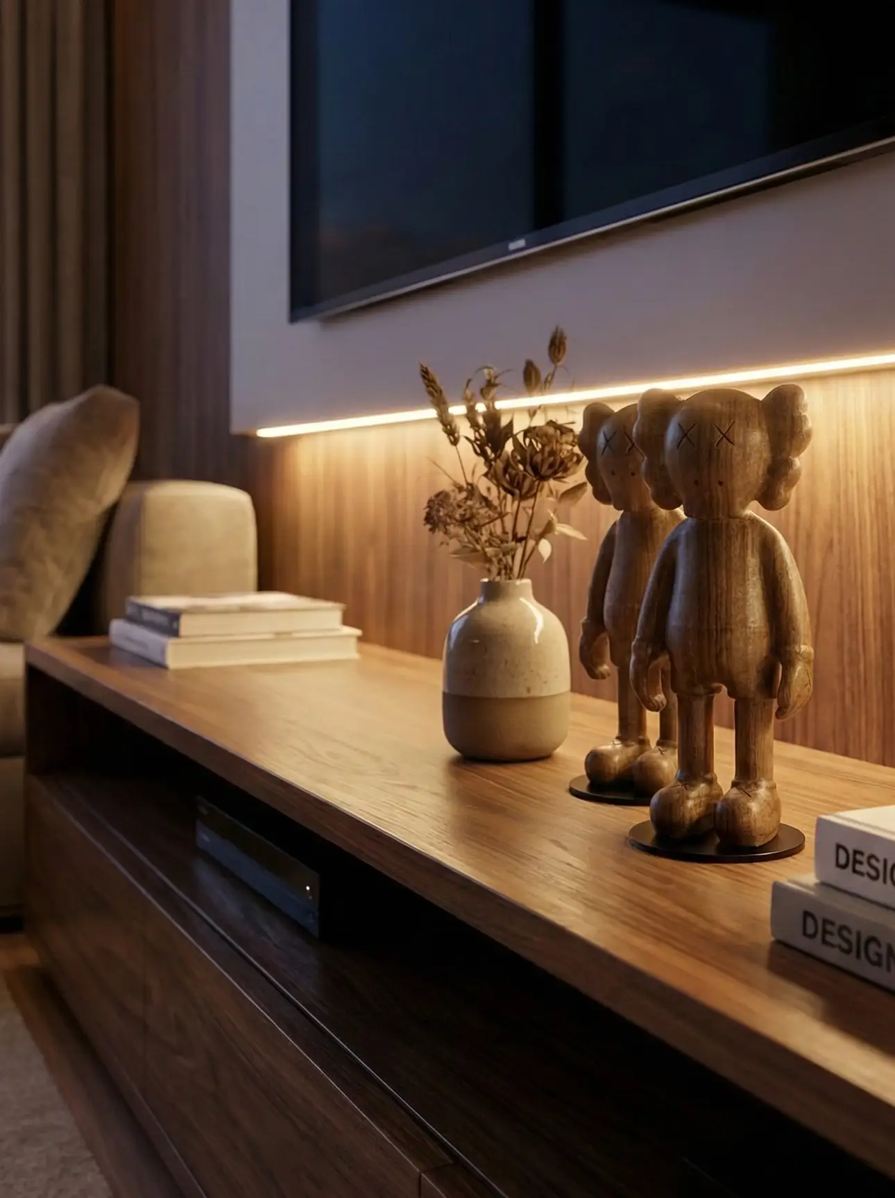 Wooden Iconic Figures by Gizz