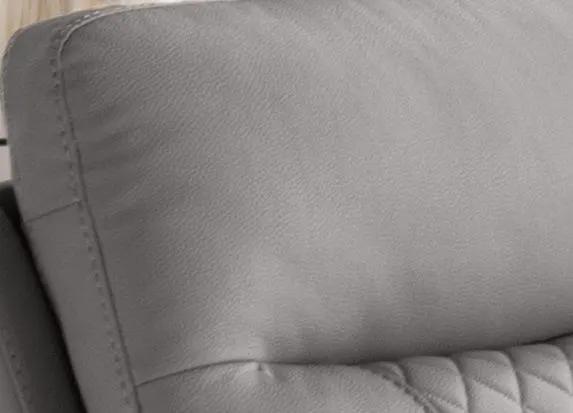 Modern Comfort Reclining Chair by HouseOfZazla
