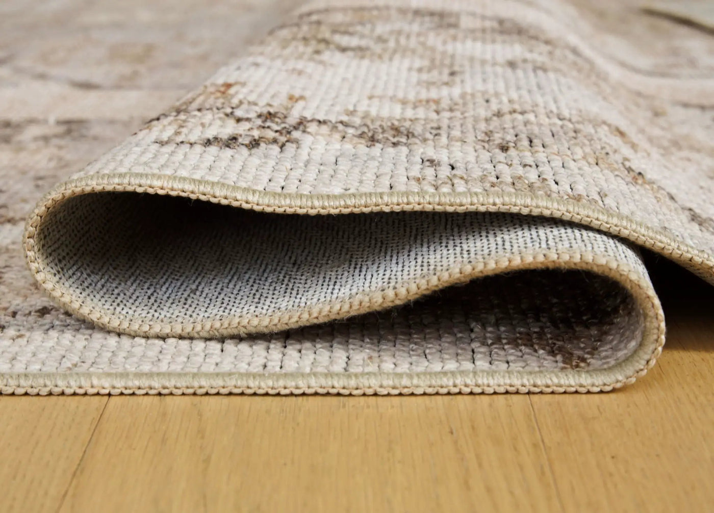Livdon - Washable Rug by Unique Piece Furniture