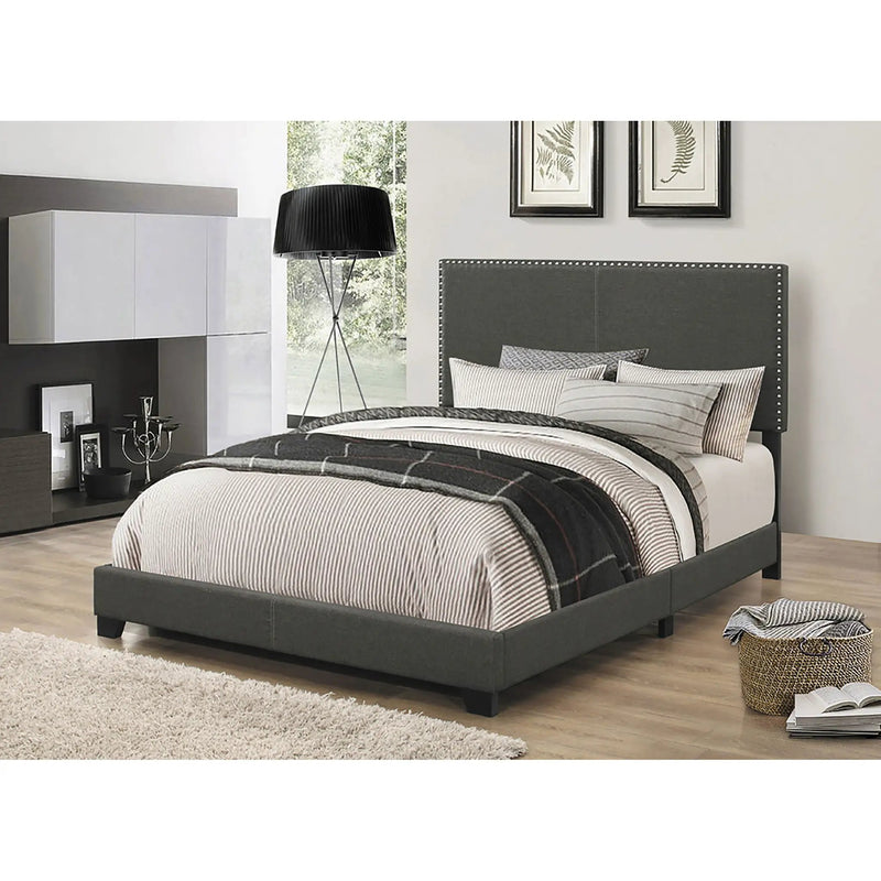 Guyancourt - Panel Bed by HouseOfZazla