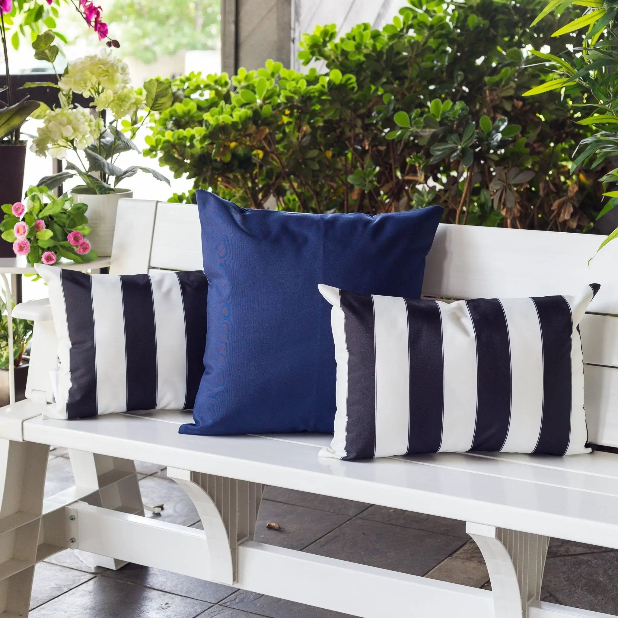Horizon - Stripe Pillow Outdoor & Indoor - Black by Unique Piece Furniture
