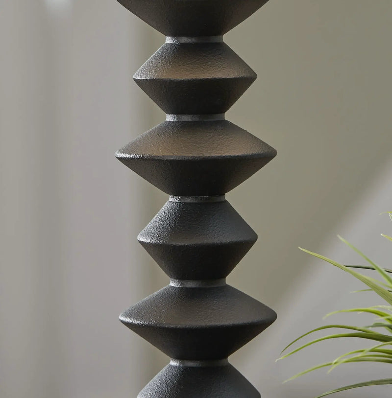 Luanndon - Poly Buffet Lamp - Black by Unique Piece Furniture