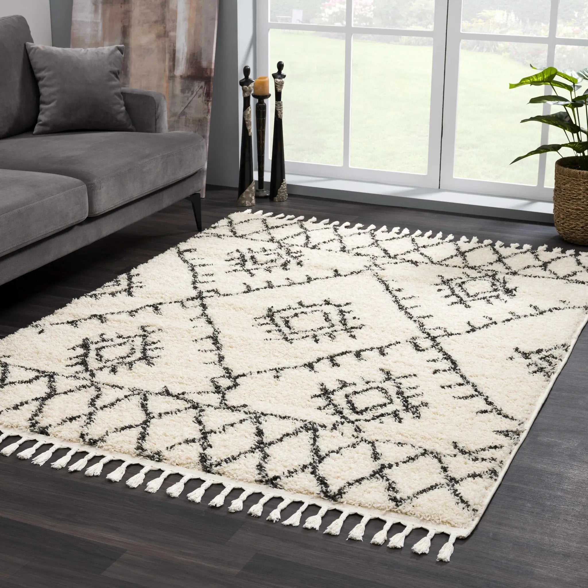 Emlenton Berber Shag with Tassels - Clearance by Boutique Rugs