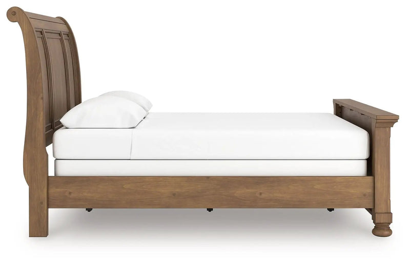 Feddinger - Sleigh Bed by Unique Piece Furniture