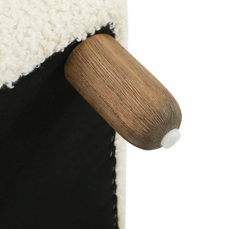 Comfortable Ottoman by HouseOfZazla
