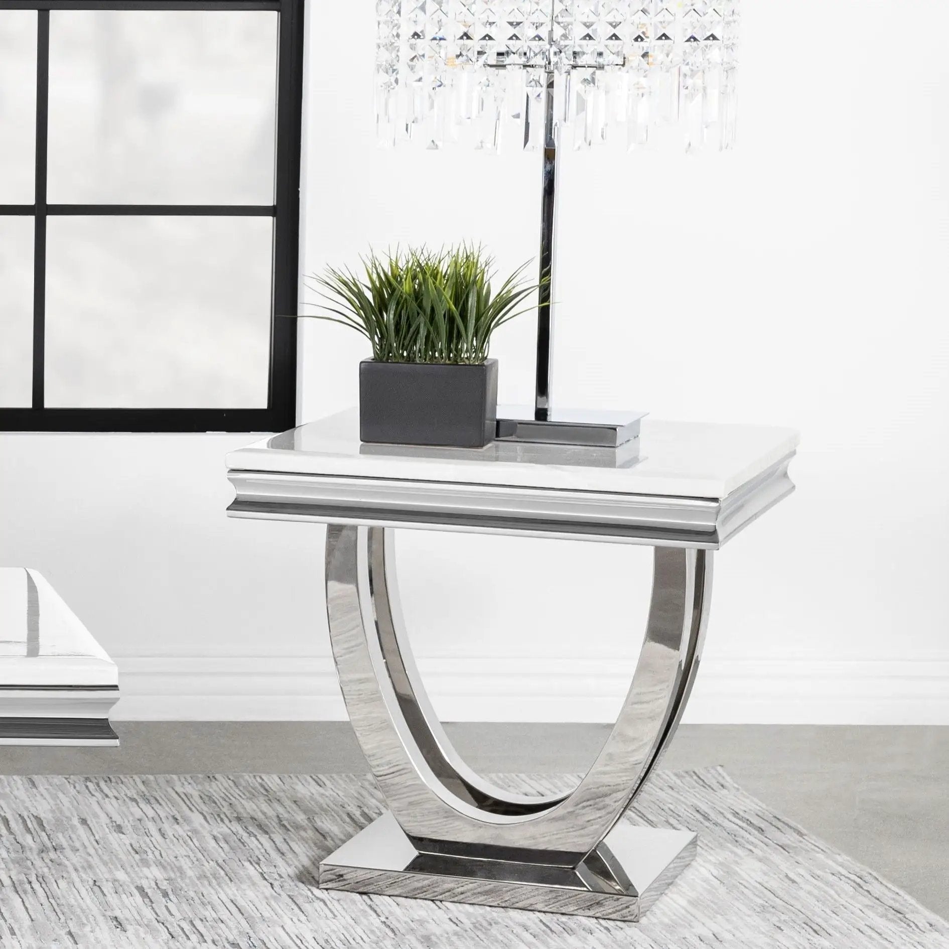 Durante - U-Shaped Base Table by HouseOfZazla