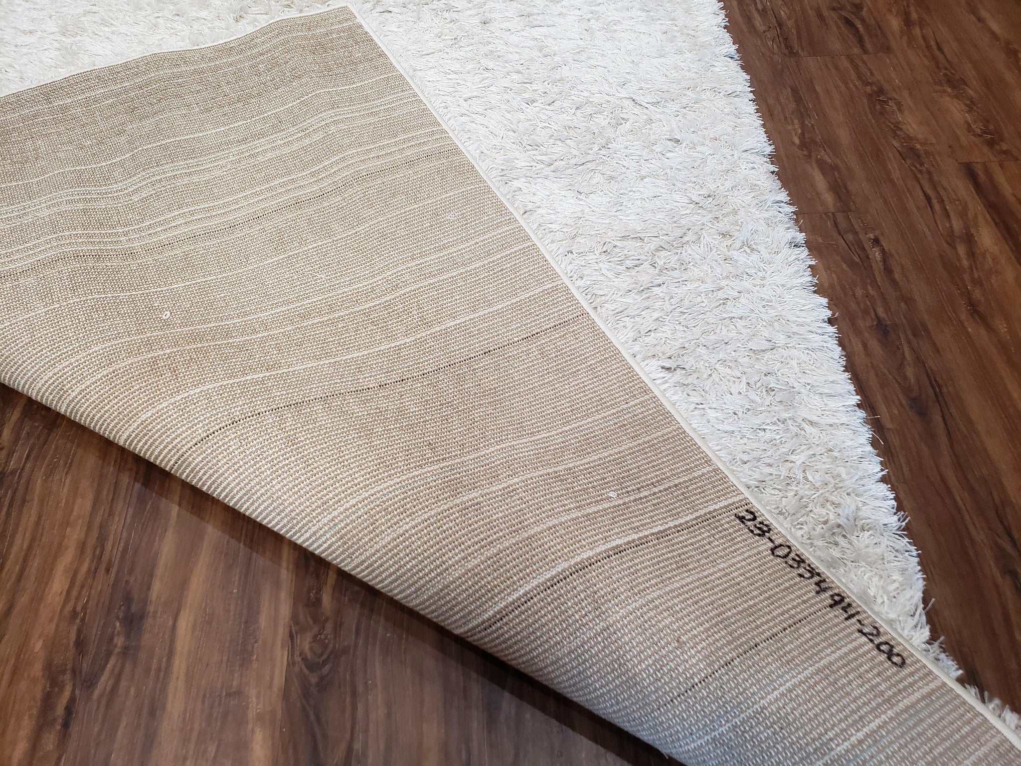 Safavieh Shag Rug 5x8, Pearl White Color, Isaac Mizrachi Shag Collection 5x7 Carpet, High Pile Soft Fluffly Bedroom Rug, Living Room Rug by Jewel Rugs