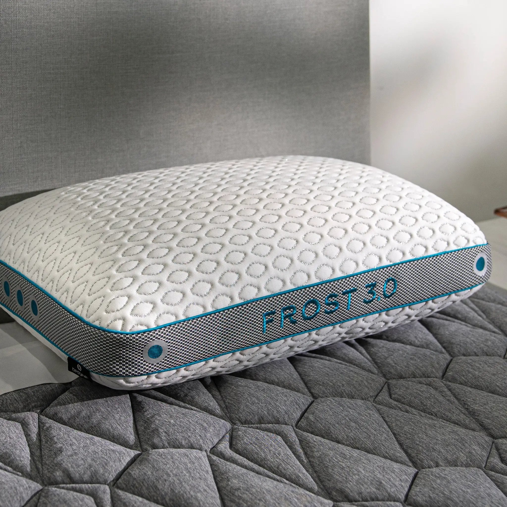 BedGear Frost Pillow 3.0 - King by HouseOfZazla