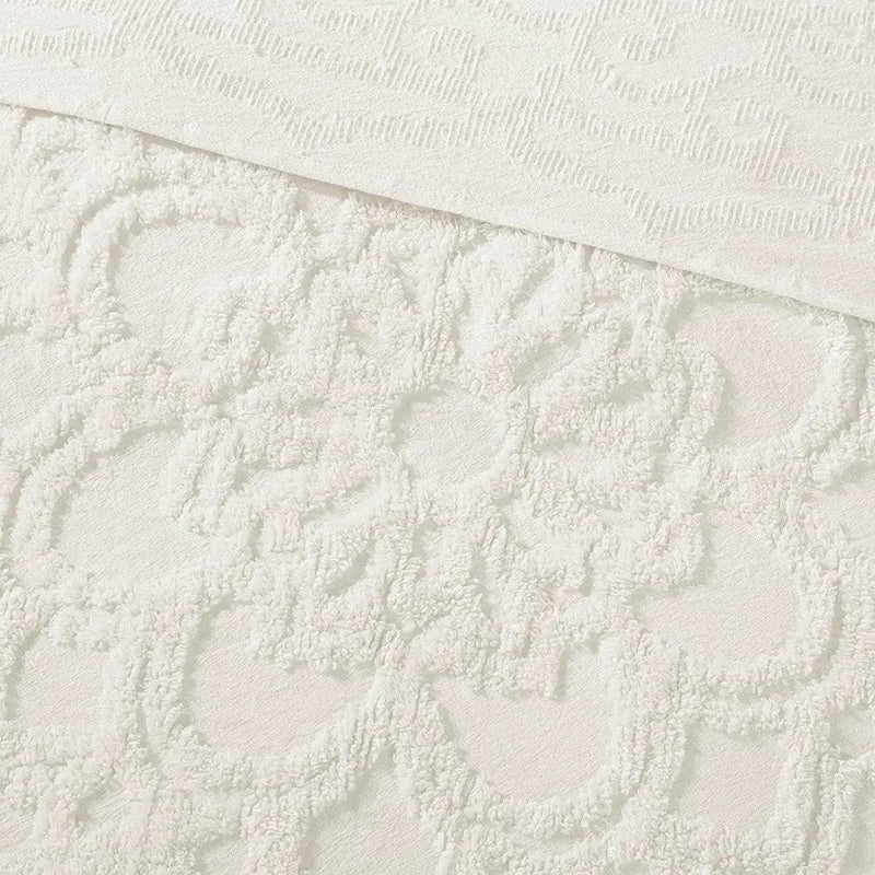Tufted Cotton Chenille Medallion Fringe Coverlet Mini Set - Off-White by HouseOfZazla