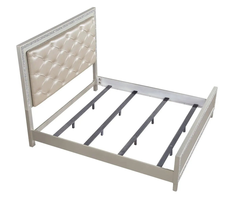 Sliverfluff - Bed by Unique Piece Furniture