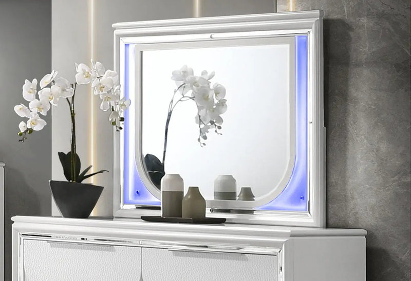 Tarian - Mirror With LED - White by HouseOfZazla