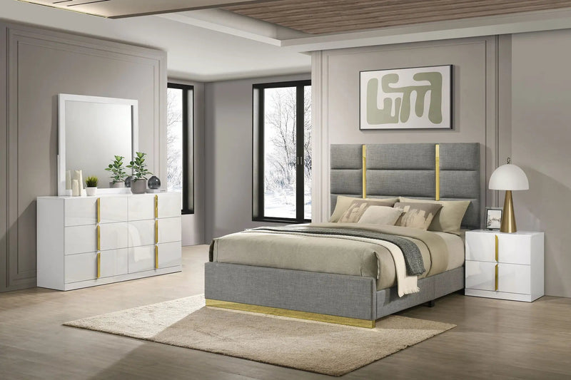 Ines 4-piece Eastern King Bedroom Set Grey and White High Gloss by Unique Piece Furniture