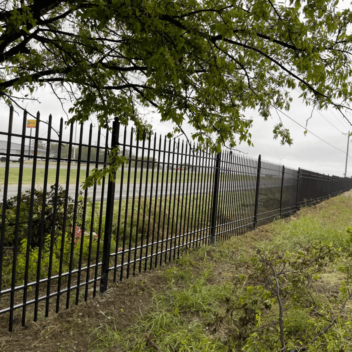 10x7 ft Steel Fence with 4 Rails, 30 Panels by Chery Industrial