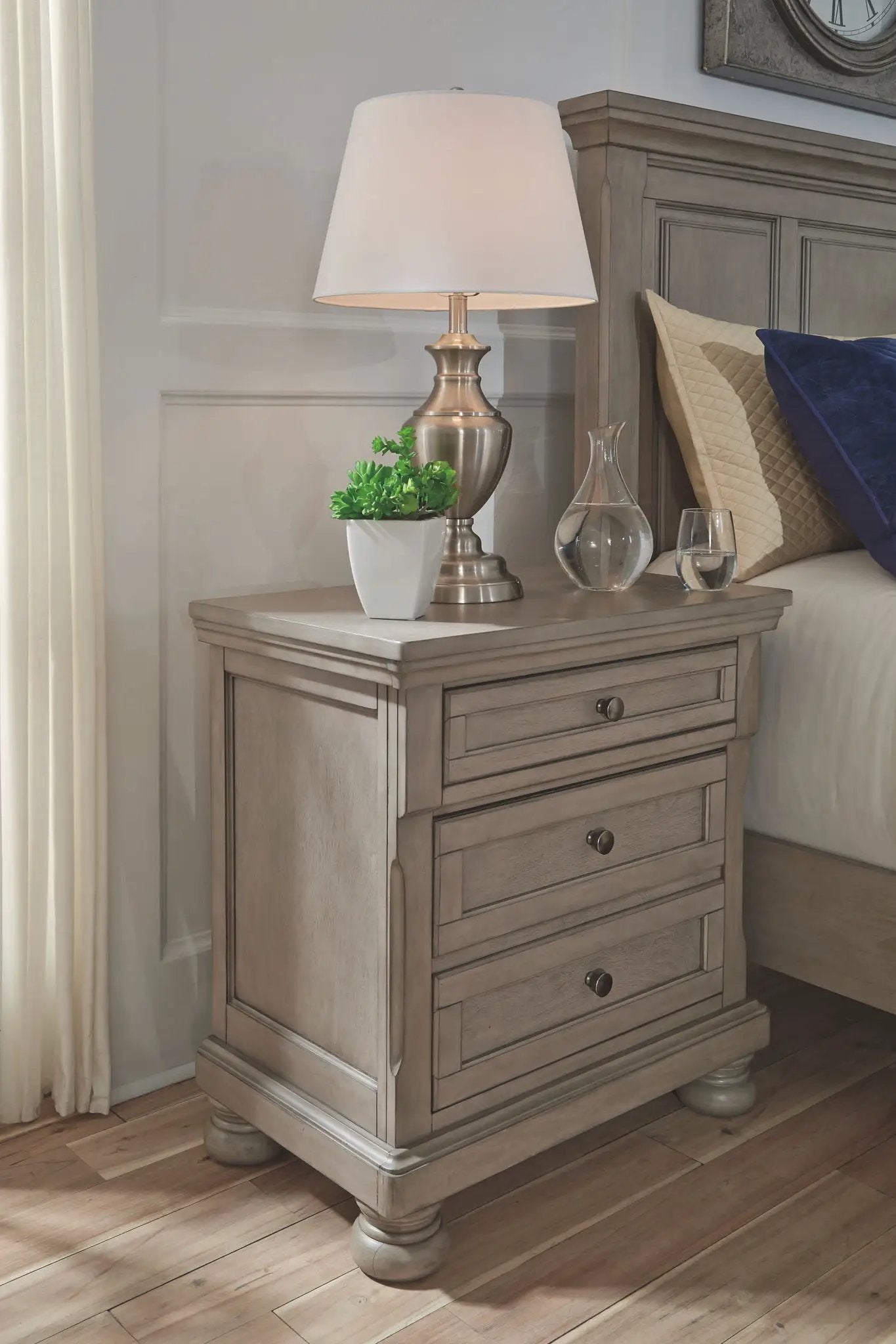 Lettner - Sleigh Bedroom Set by Unique Piece Furniture