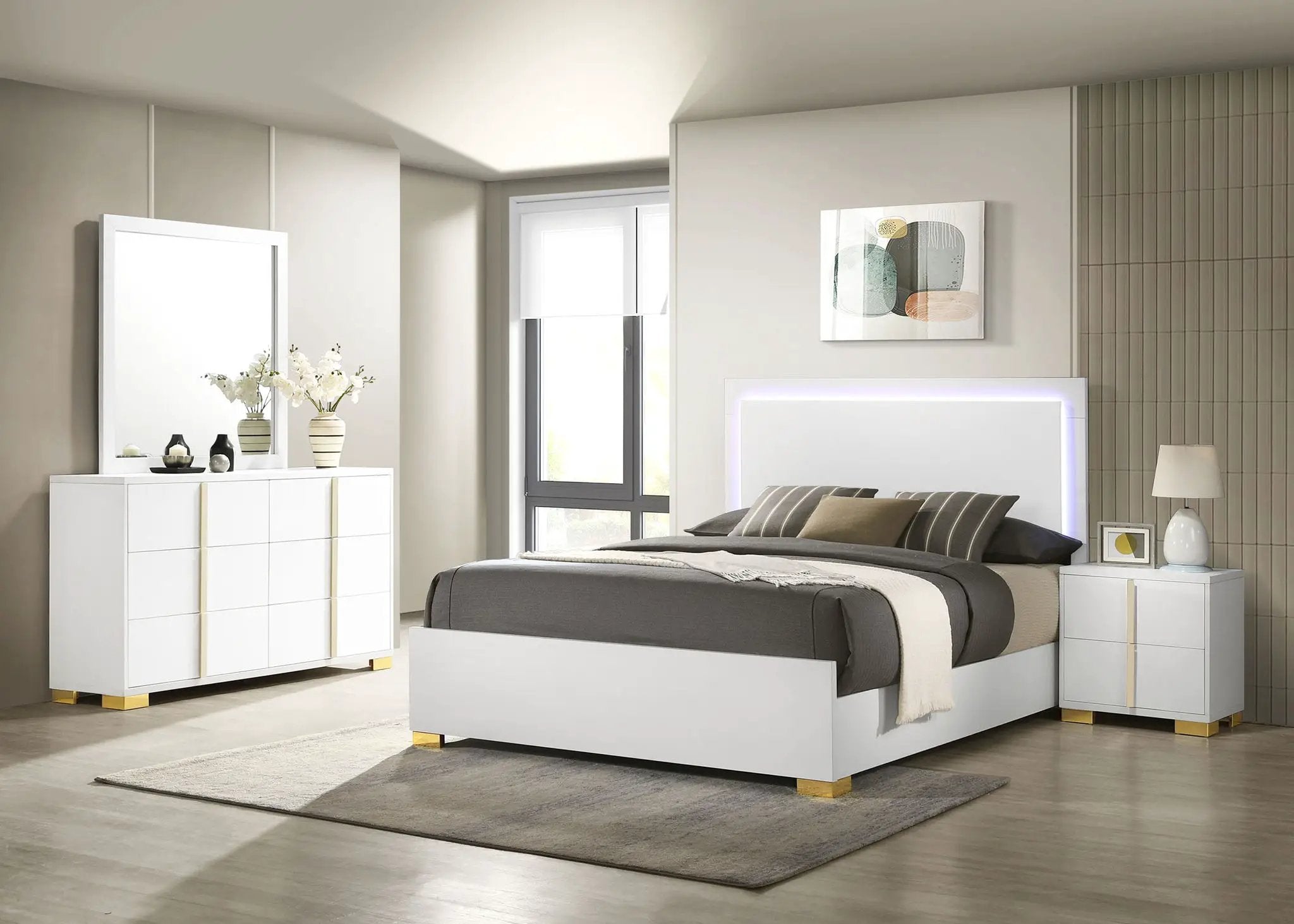Marceline 4-piece Queen Bedroom Set White by Unique Piece Furniture