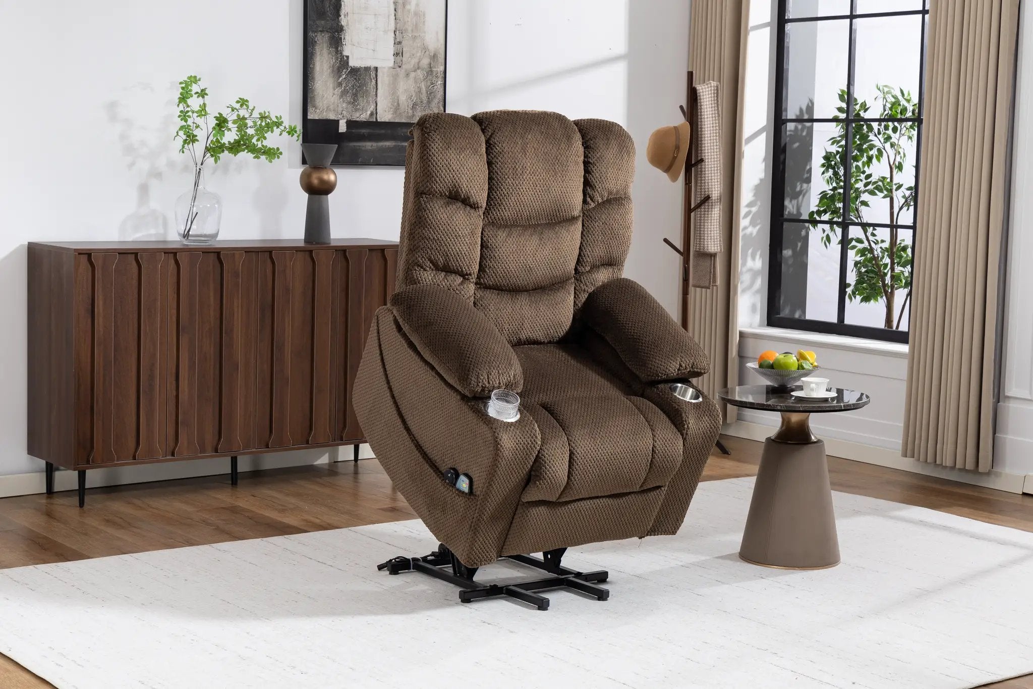 Ultra Wide Electric Lounge Chair by HouseOfZazla