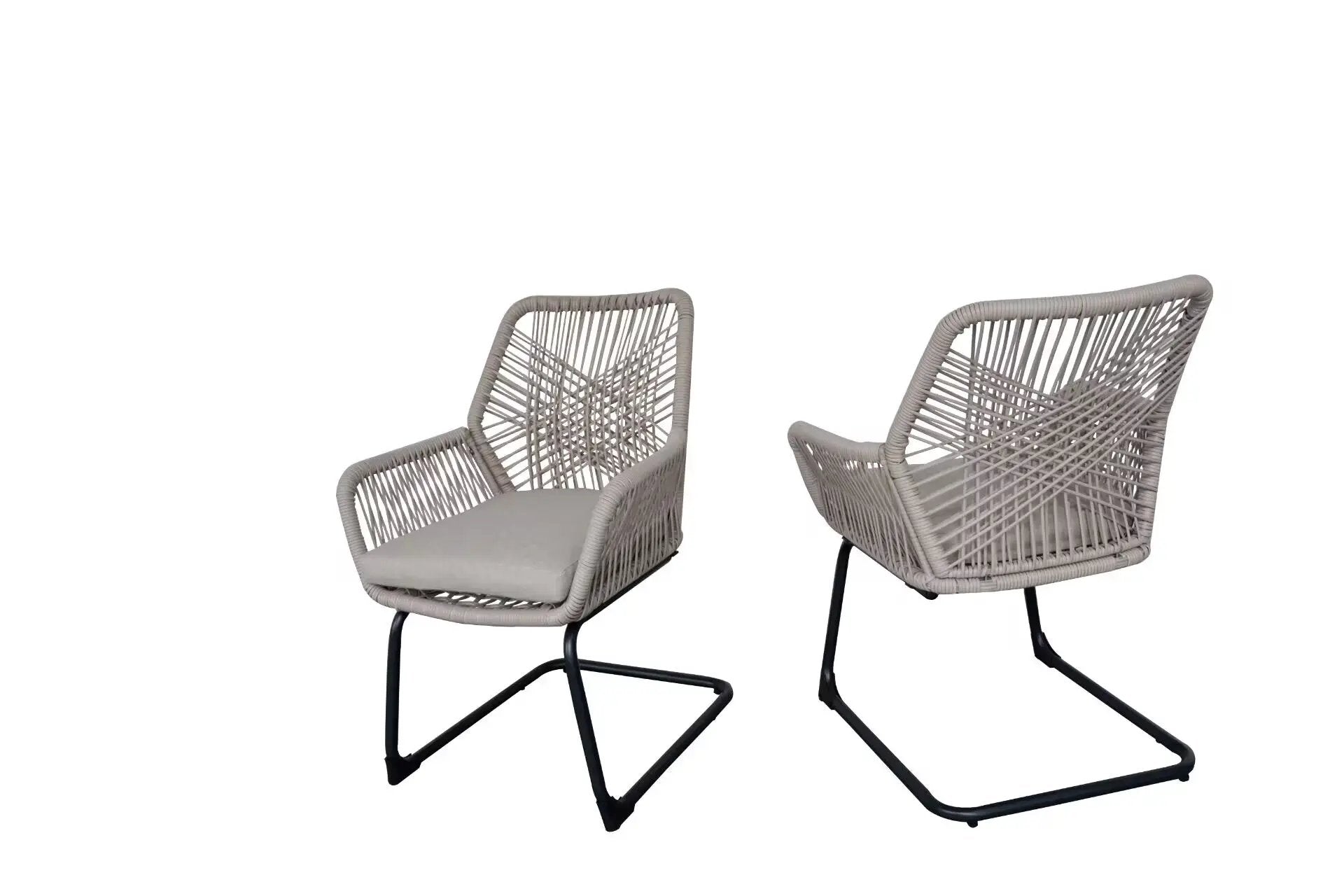 Light Patio Chair by HouseOfZazla