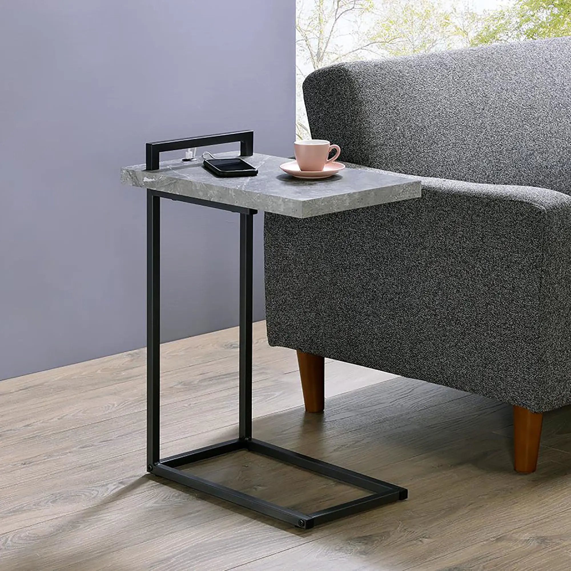 Stetsonia - C-Table With USB Charging Port by HouseOfZazla