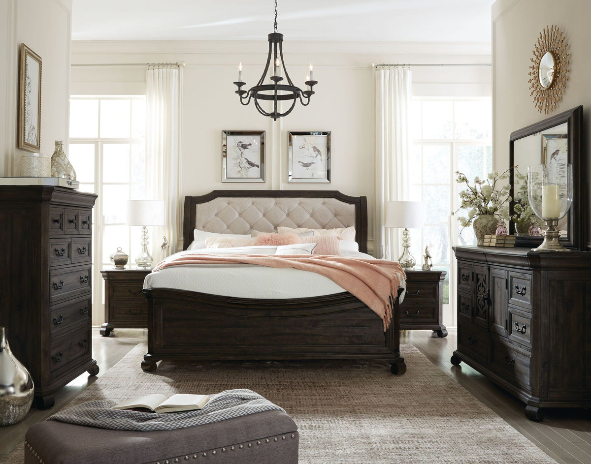 Bellamy - Complete Sleigh Bed With Shaped Footboard, photo 4 of 6