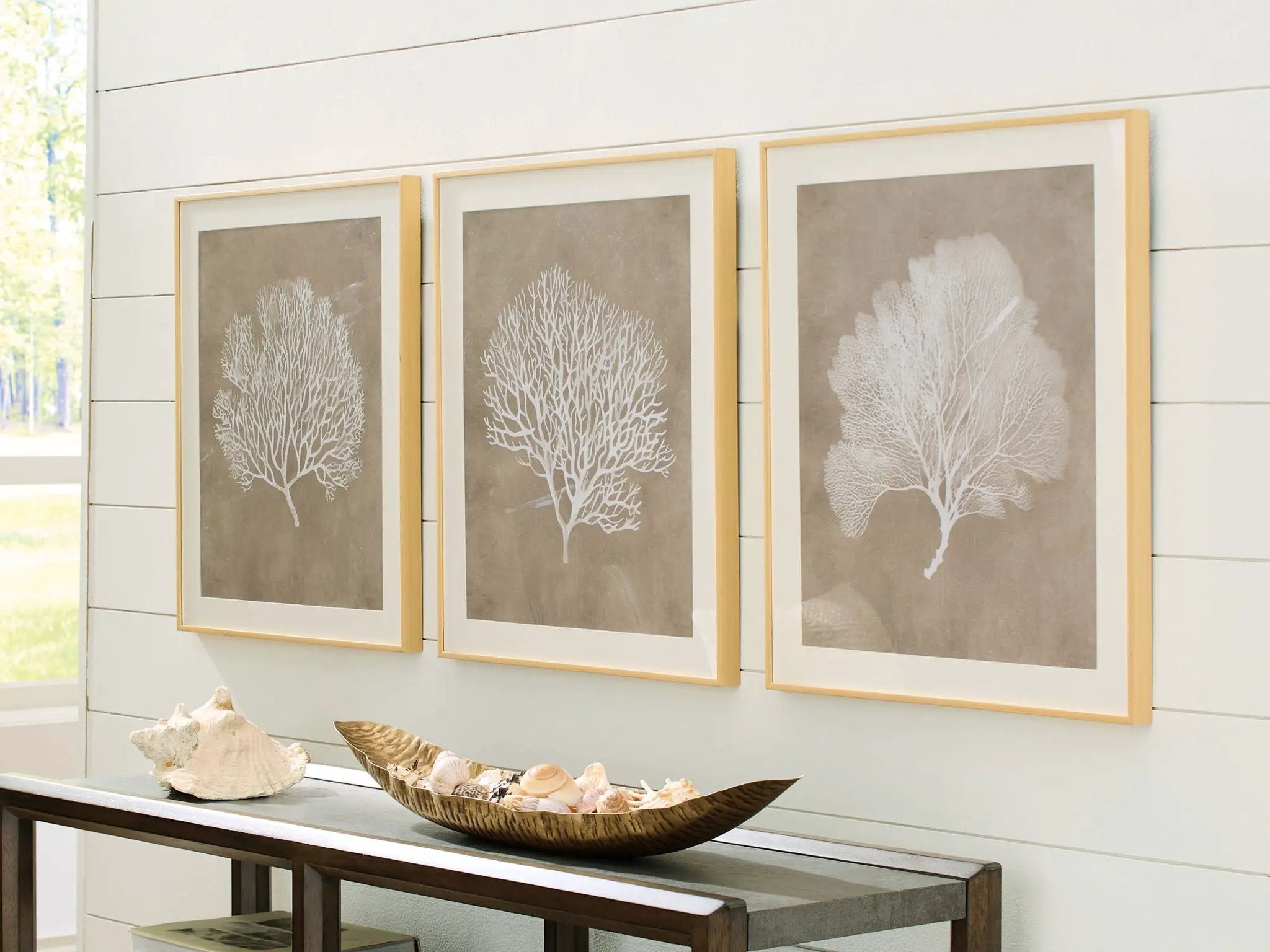 Hendridge - Wall Art Set (Set of 3) - Taupe / White by Unique Piece Furniture