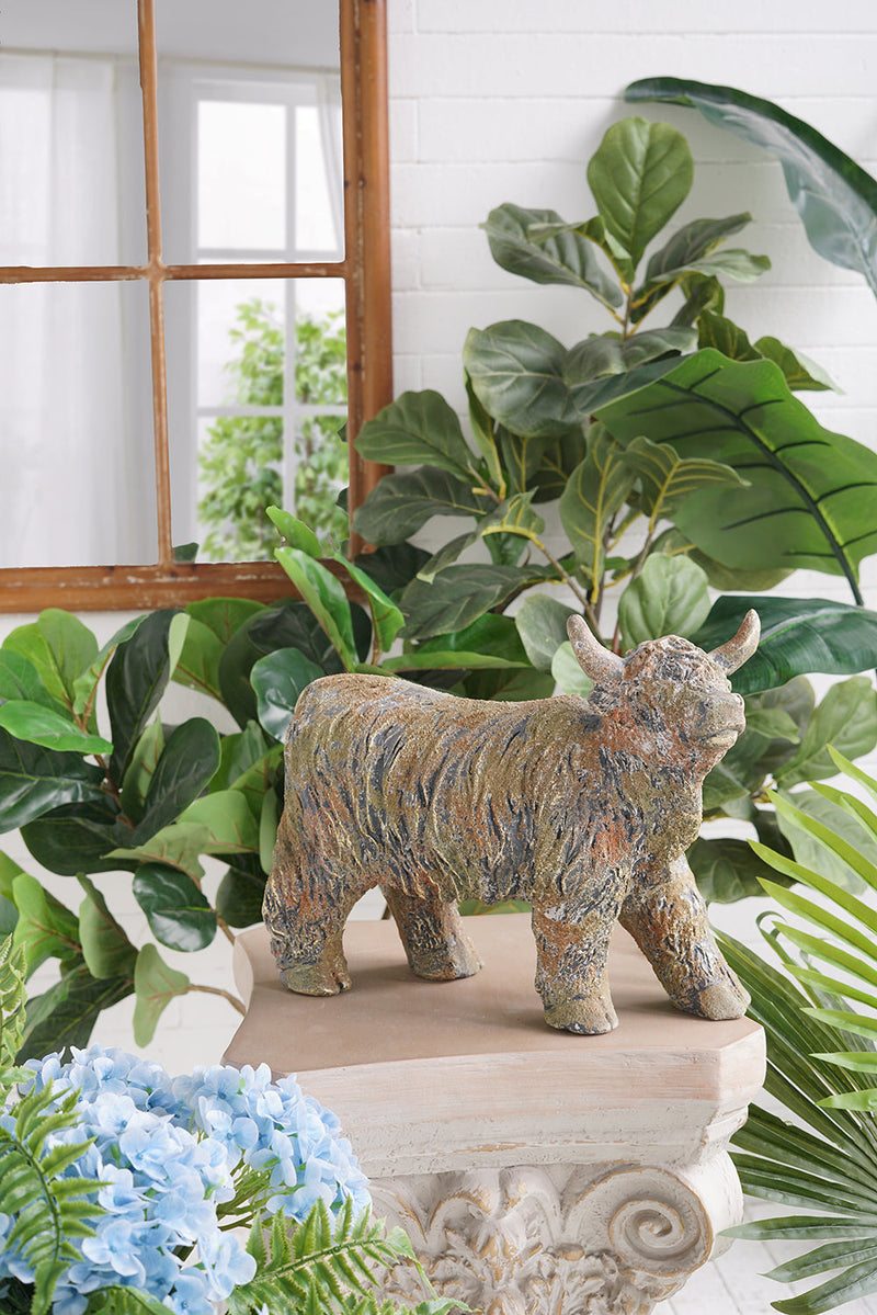 15.9x6.3x12.2"  Highland Cow Figurine, photo 7 of 10
