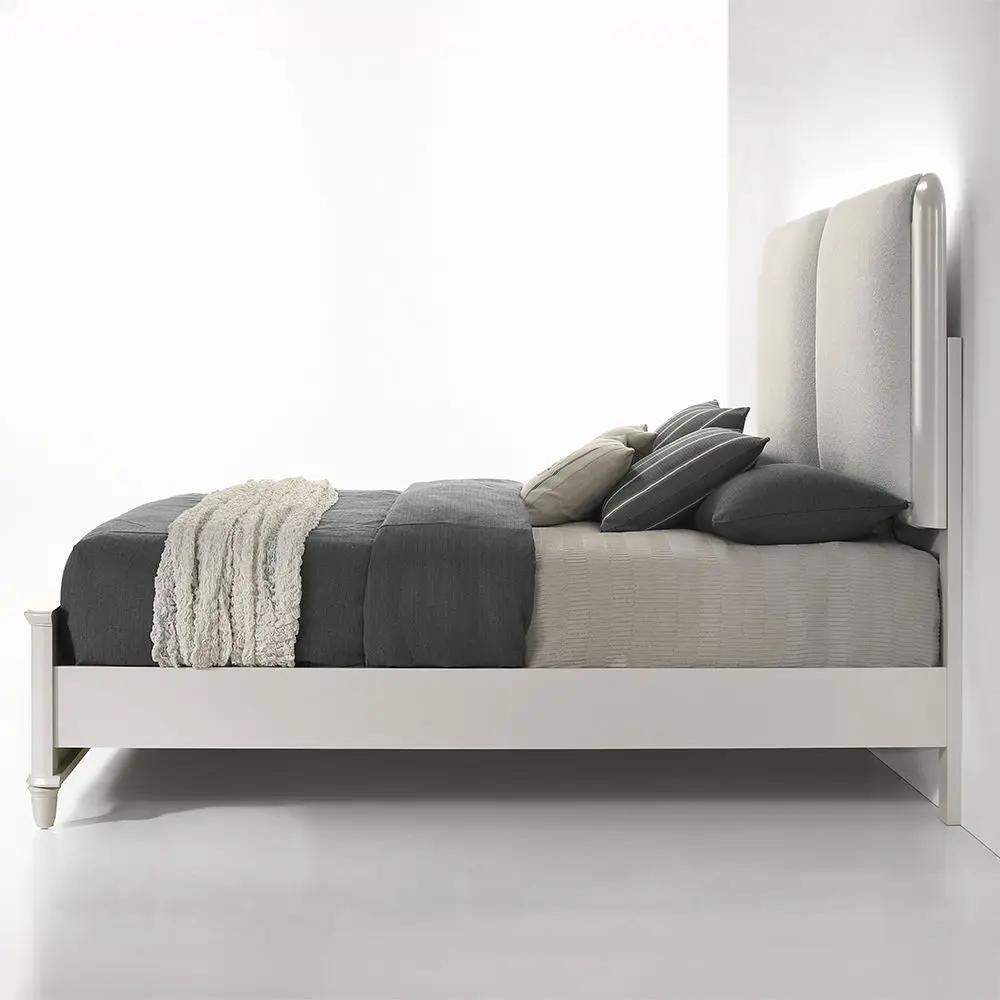 Laveda - Queen Bed With LED by Unique Piece Furniture