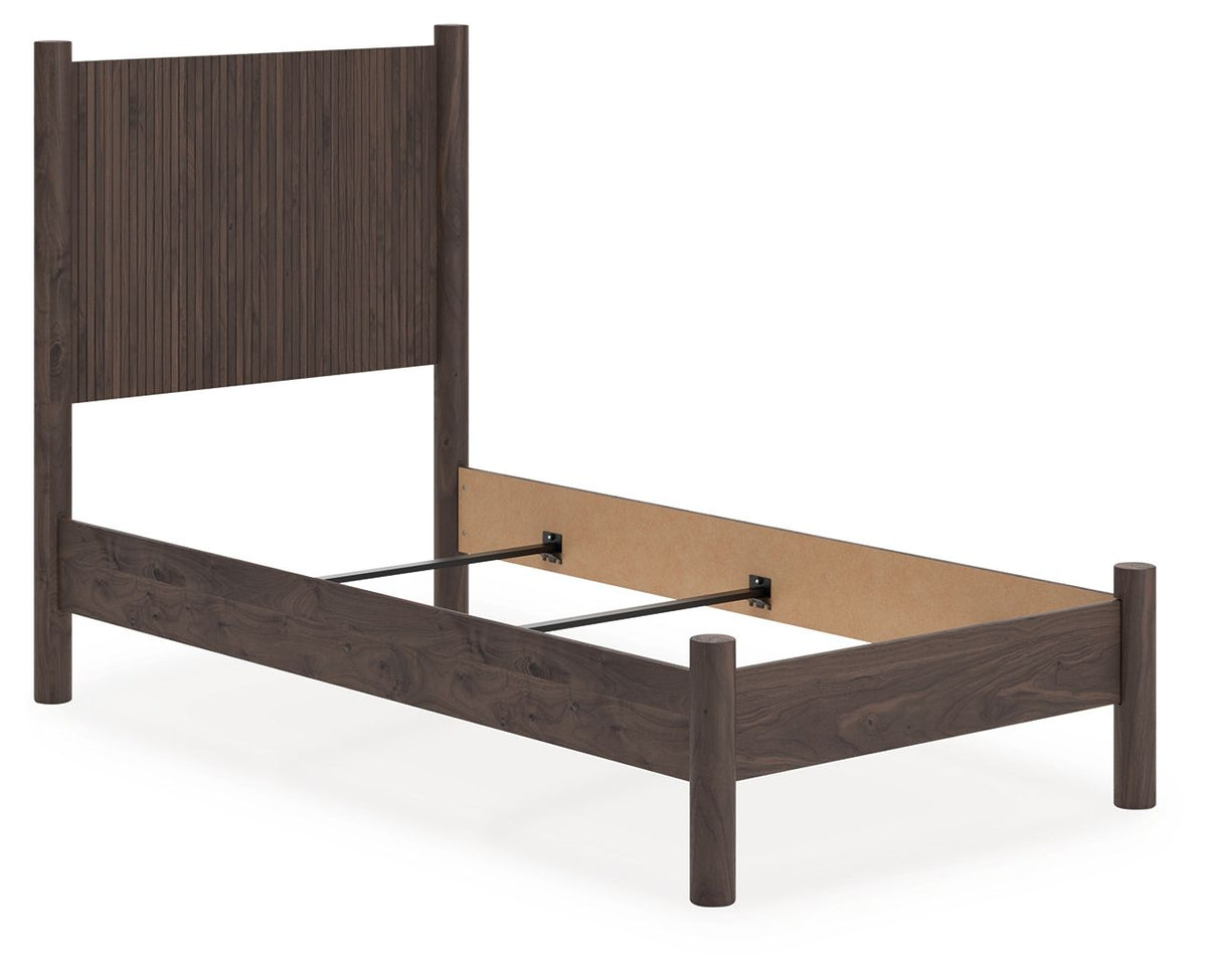 Pamytta - Panel Bed, photo 2 of 7