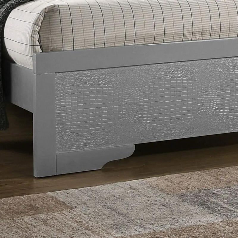 Chic Elegantly Designed Transitional Bed by Unique Piece Furniture