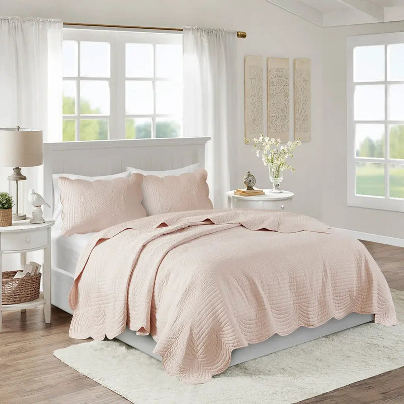 3 Piece Reversible Scalloped Edge Quilt Set - Blush King/Cal King by HouseOfZazla