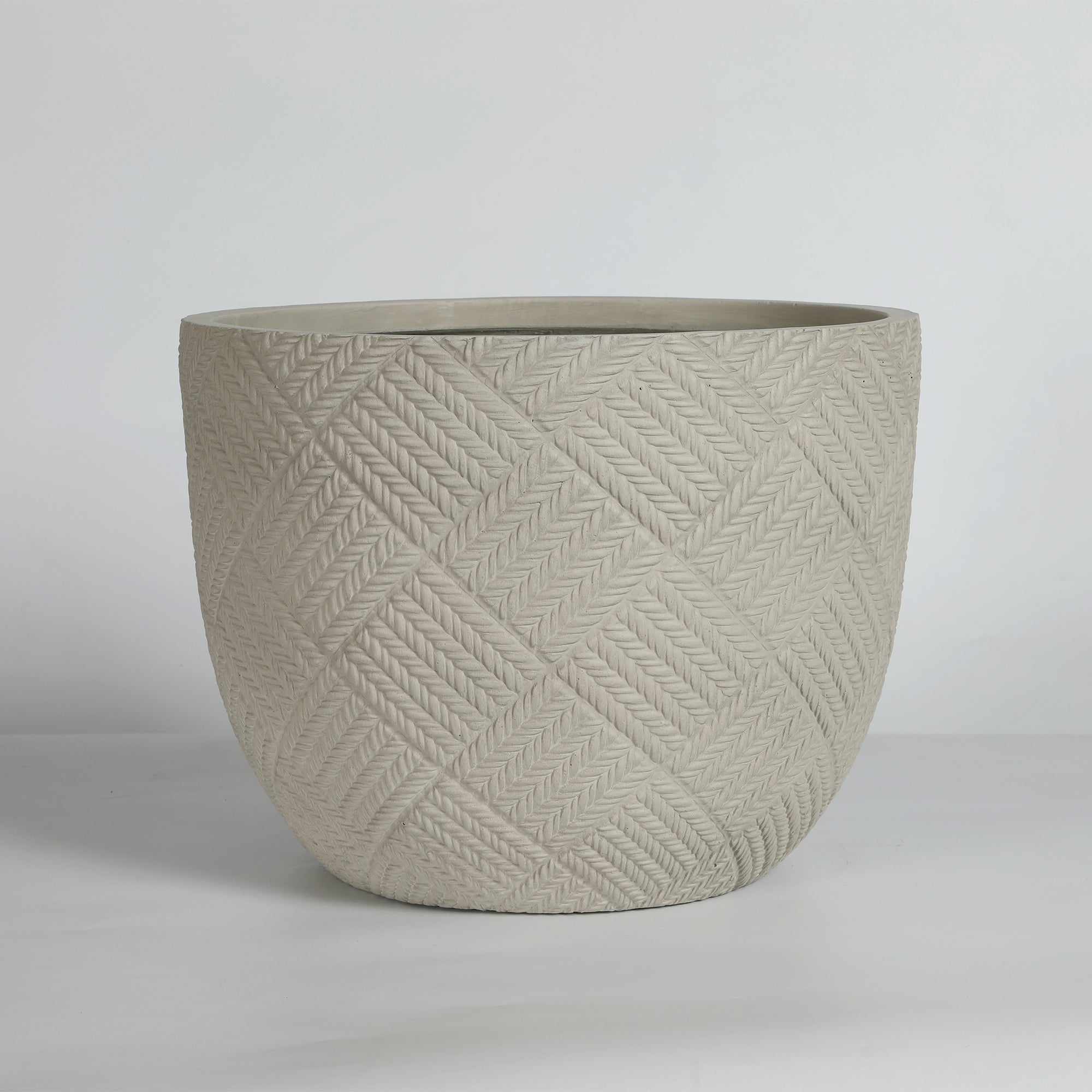 Round Concrete Planter Set of 2 by HouseOfZazla