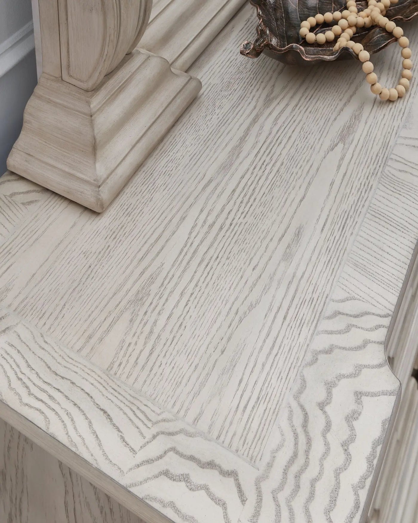 Bruchandi - Dresser by Unique Piece Furniture