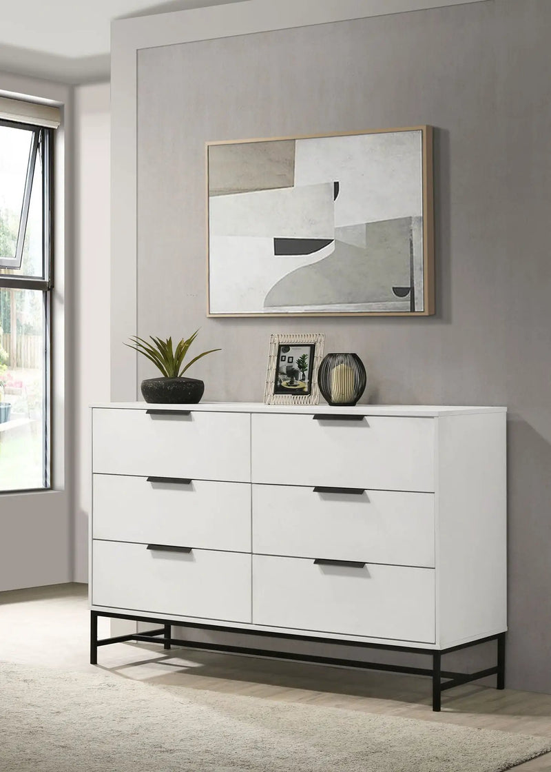 Sonora 6-drawer Bedroom Dresser White by Unique Piece Furniture