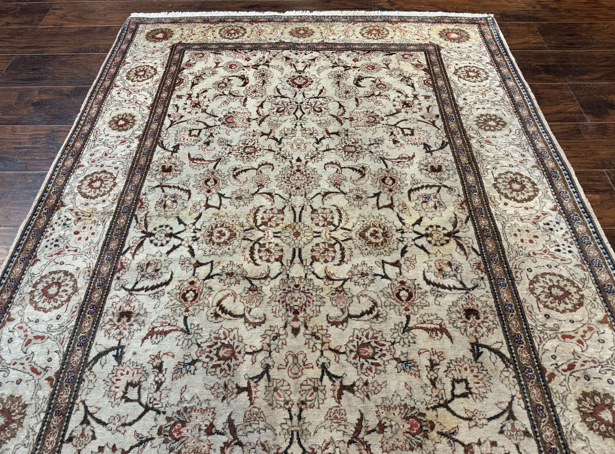 Persian Kashan Rug 5x7, Beige, Fine 250 KPSI by Jewel Rugs