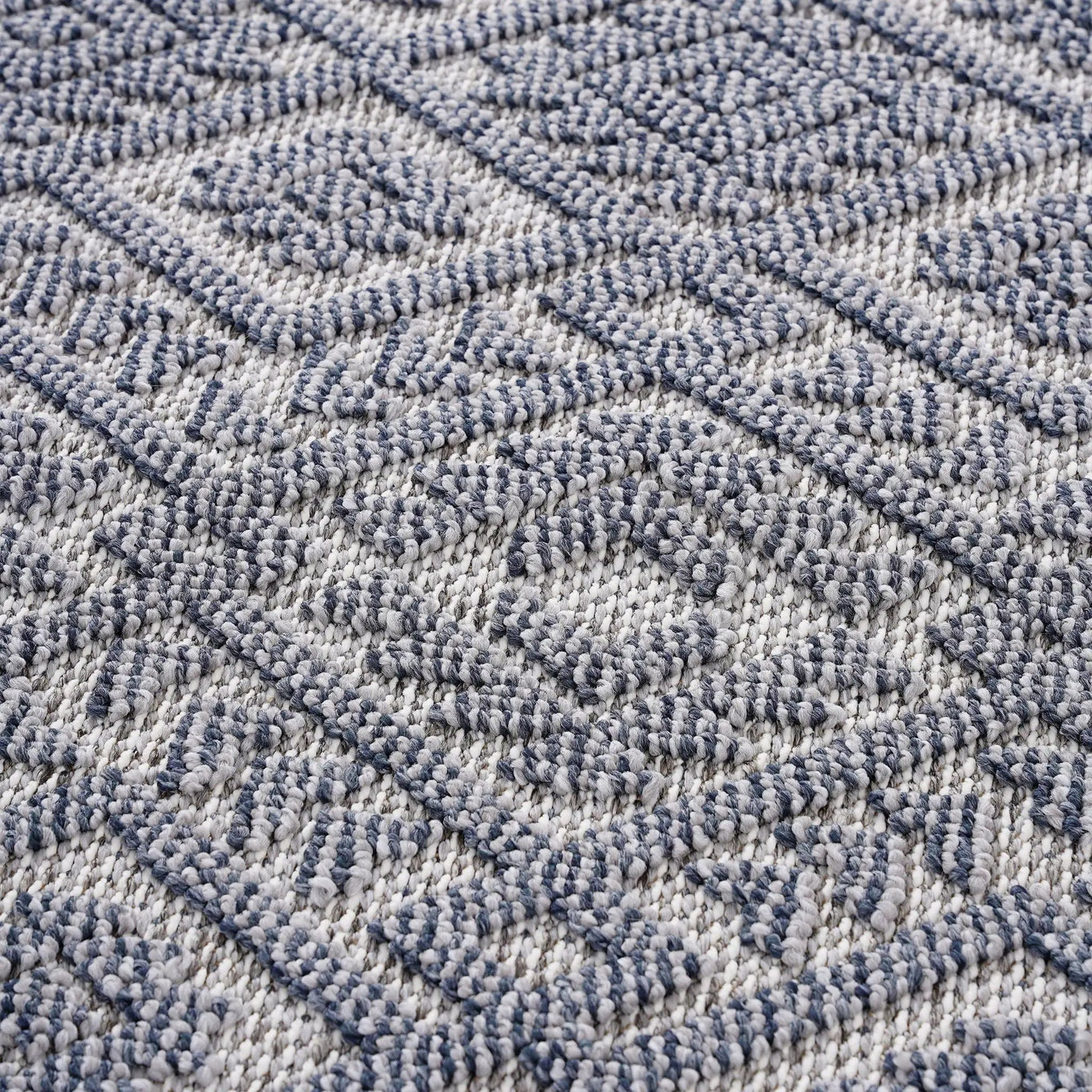 Guros - Traditional Indoor / Outdoor Area Rug by HouseOfZazla